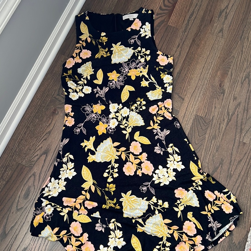 Cute LOFT floral dress